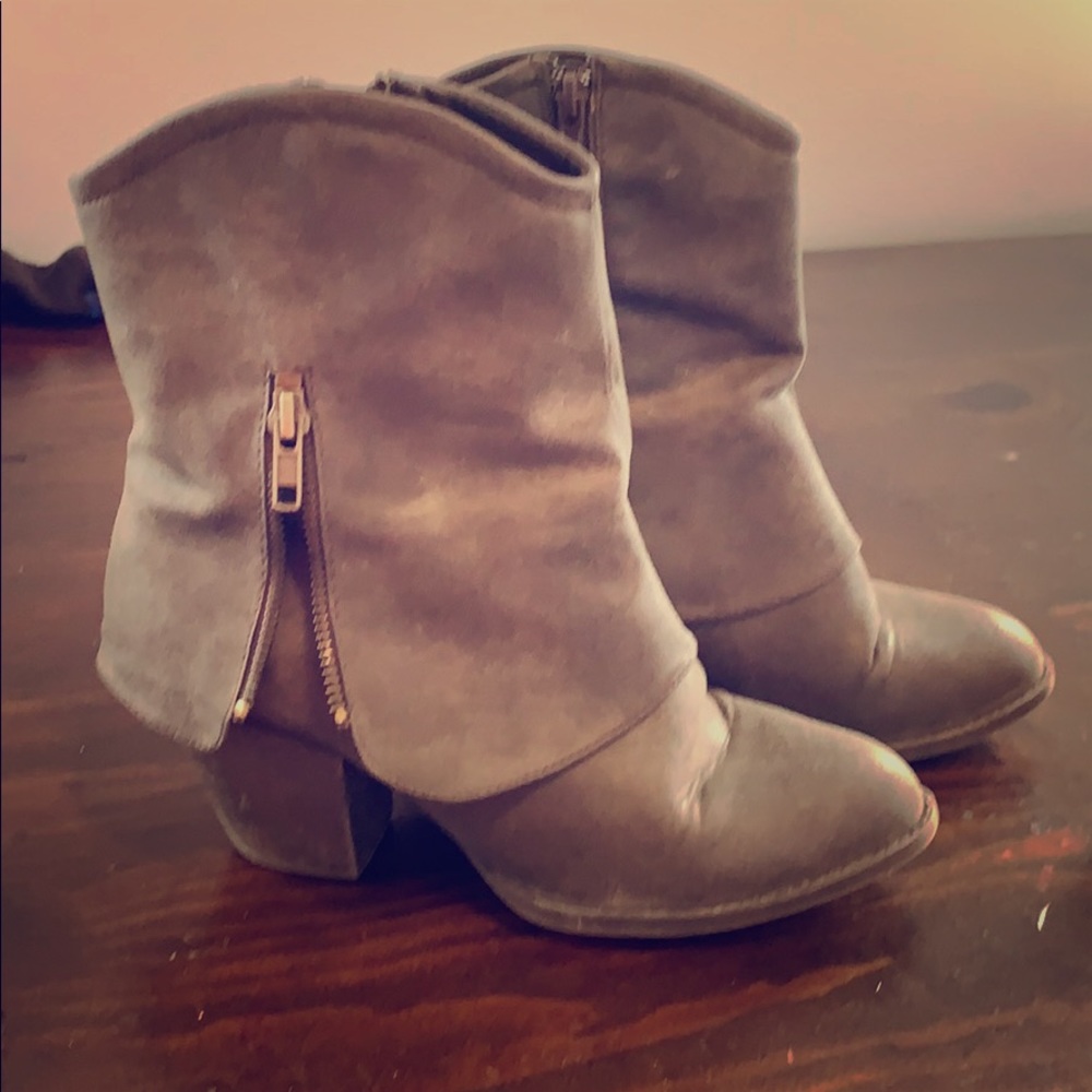 POP boots. Gently used
